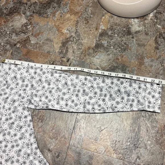 Cruel Girl Black and White Floral Shirt with red snaps size S - Picture 4 of 6